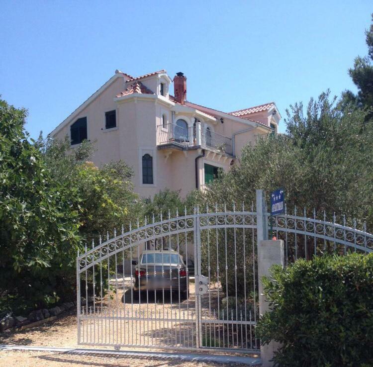 Studio Apartment By The Sea Šibenik Eksteriør bilde